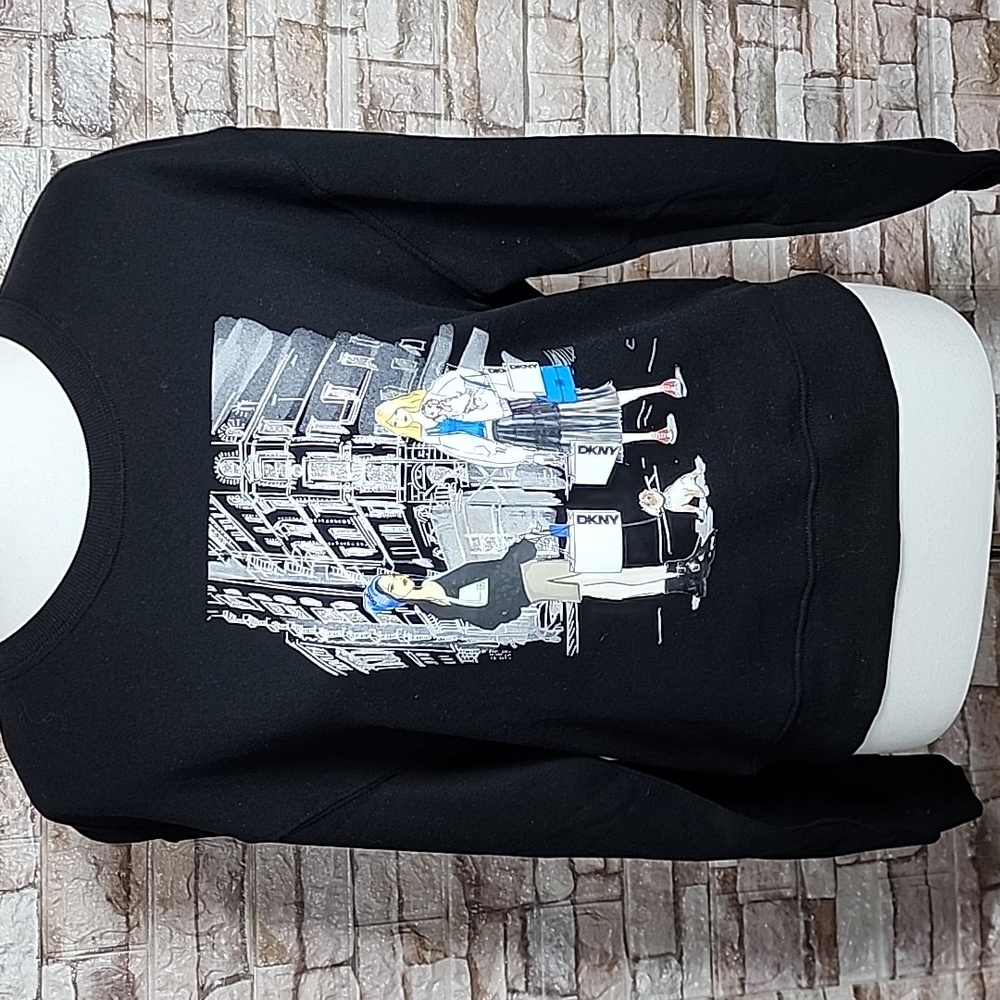 DKNY  Brand New Black Graphic Women  Sweatshirt